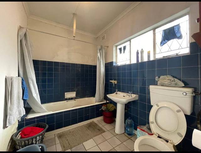 1 BEDROOM PROPERTY TO RENT IN BISLEY